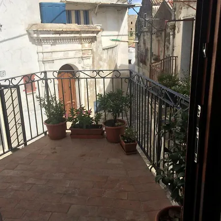 Il Rifugio Dei Mille Bed and Breakfast *